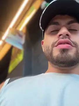 Juan Castano online show from January 19, 10:39 pm