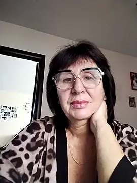 AlbinaXPretty online show from November 22, 10:25 am