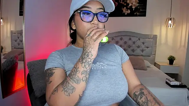 ayshel   online show from March 20, 4:18 am