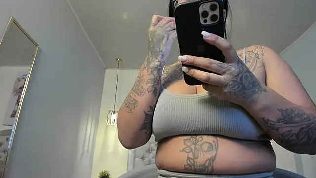 ayshel   online show from September 16, 4:13 am