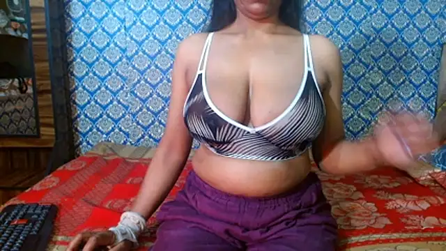 nikitahot3 online show from February 12, 1:11 am