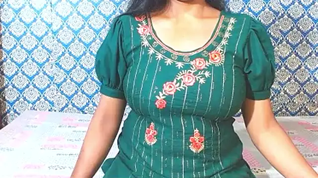 nikitahot3 online show from April 9, 12:54 am