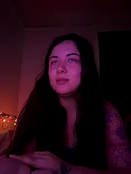 xocrybaby online show from November 25, 5:02 pm