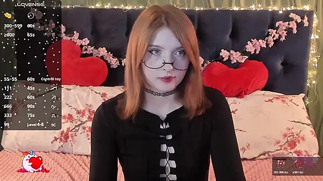 AliceLanley online show from March 26, 11:16 am