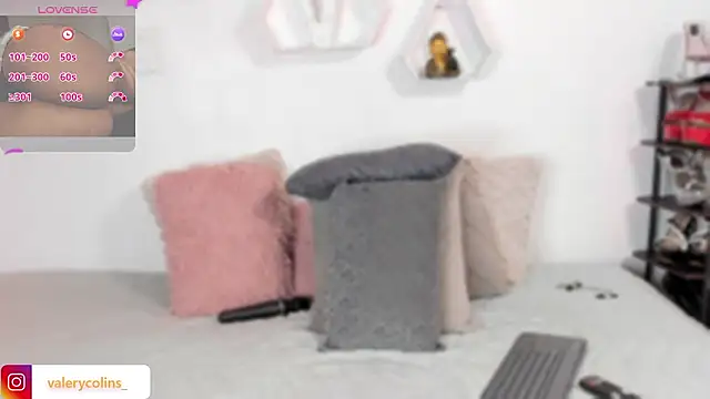 valerycolins online show from February 10, 3:32 am