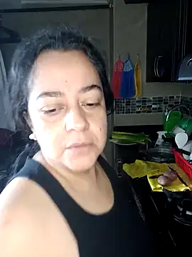 Snapshot of lucia_vonne_ chatting on November 4, 7:13 pm lucia vonne online show from November 4, 7:13 pm