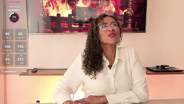 Snapshot of _Victoria_Hills chatting on October 11, 1:09 pm  Victoria Hills online show from October 11, 1:09 pm