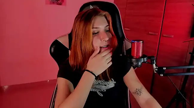 Snapshot of Dakotaa_ chatting on December 30, 4:31 am Dakotaa online show from December 30, 4:31 am