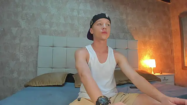 angelcortes online show from November 19, 11:21 am