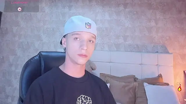 angelcortes online show from January 16, 9:52 pm