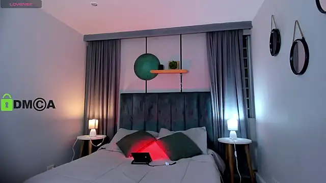 CoralineRicce  online show from October 6, 4:54 am