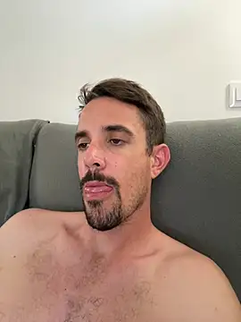 Snapshot of julian333 chatting on May 22, 2:55 pm julian333 online show from May 22, 2:55 pm