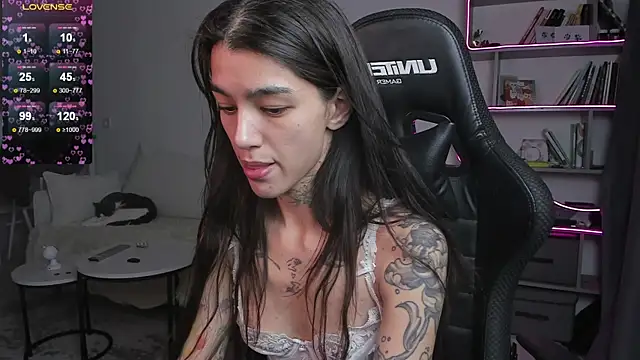 vinkitinkii online show from February 2, 10:13 am