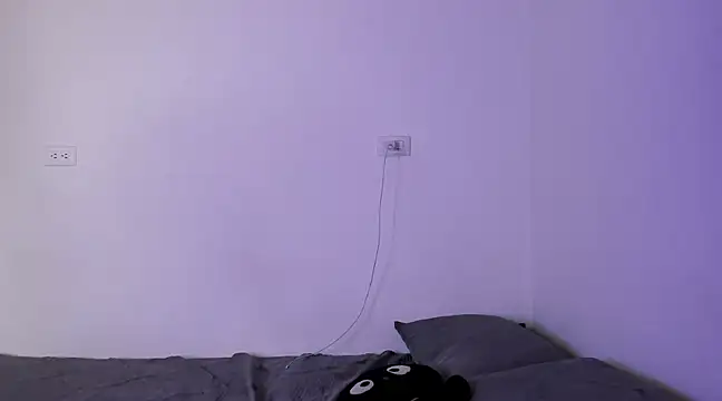 yungelitamor  online show from December 27, 5:52 am