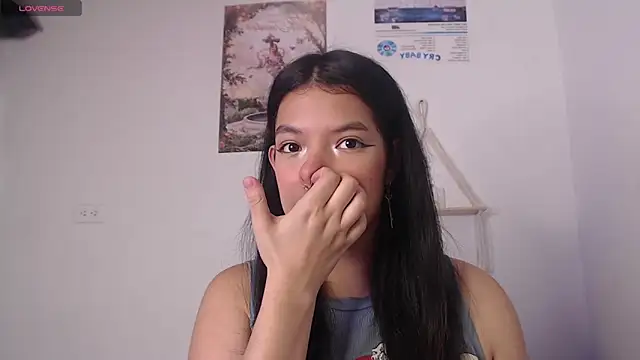 yungelitamor  online show from February 27, 5:13 am