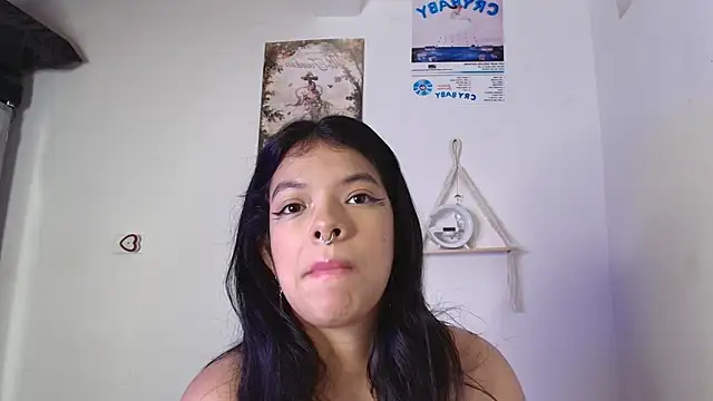 yungelitamor  online show from March 20, 8:20 am