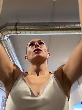 petrouchkaaa  online show from January 31, 9:48 am