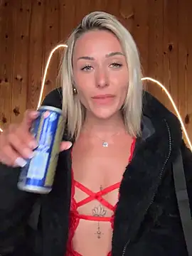 petrouchkaaa  online show from April 19, 7:16 pm