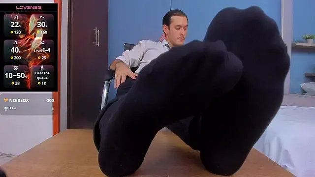 Snapshot of jeanpiere_ chatting on December 5, 6:32 am jeanpiere online show from December 5, 6:32 am