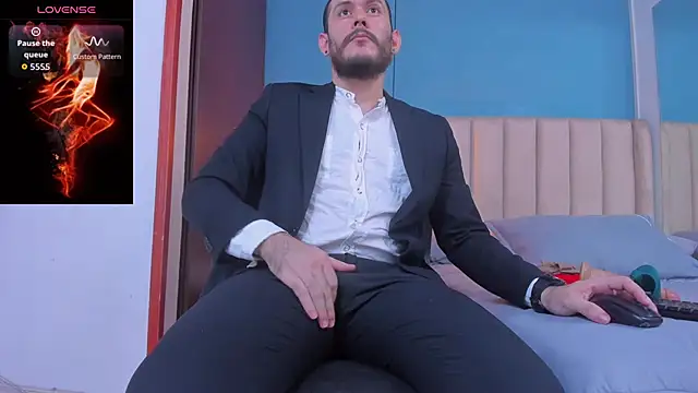 Snapshot of jeanpiere_ chatting on November 28, 3:20 am jeanpiere online show from November 28, 3:20 am