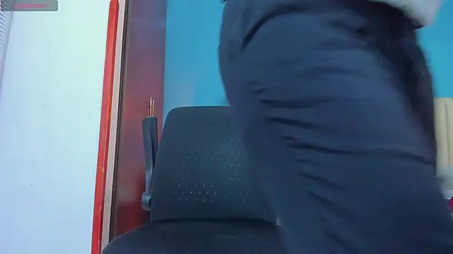 Snapshot of jeanpiere_ chatting on December 5, 2:31 am jeanpiere online show from December 5, 2:31 am