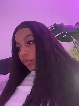 charlotteeruss online show from February 13, 6:20 am