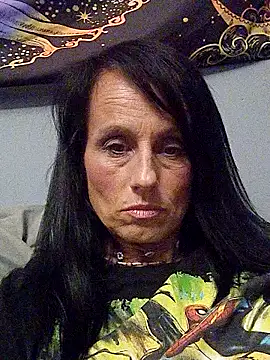 alaynapleez online show from March 24, 9:58 am