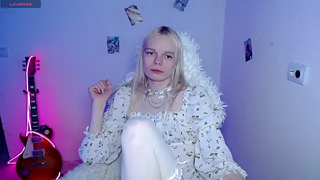 Emily Nyaffee online show from February 2, 3:33 pm