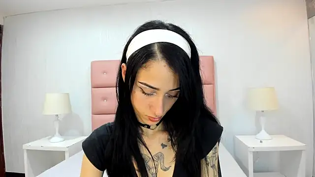 lhiamfit online show from January 14, 6:28 pm