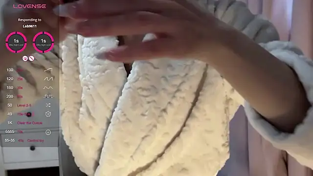 A-xena online show from February 6, 2:22 am