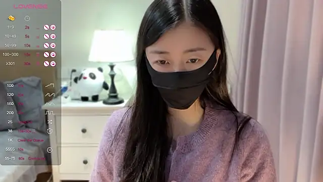 A-xena online show from February 8, 1:44 pm