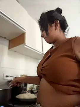 NatashaBrown12 online show from March 28, 7:24 pm