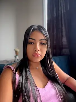 NatashaBrown12 online show from April 20, 9:38 pm