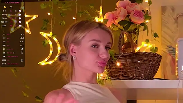 MissLovex online show from March 11, 5:02 pm