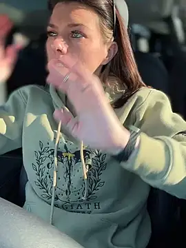 LadyLena1 online show from December 29, 7:22 pm