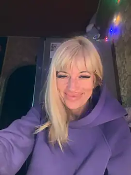 AlinaGrosu online show from February 16, 12:30 am