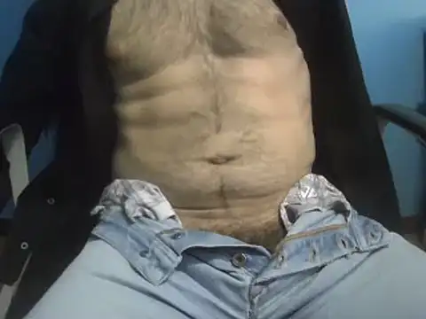 Snapshot of Pol8822 chatting on March 19, 2:13 pm Pol8822 online show from March 19, 2:13 pm