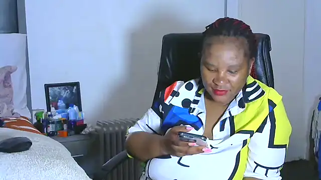 Bootyliciousbbw12 online show from February 1, 6:19 pm