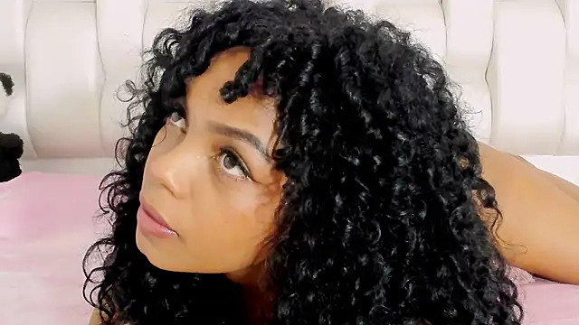 Snapshot of BeckyRusso chatting on February 24, 6:36 pm BeckyRusso online show from February 24, 6:36 pm