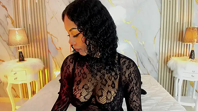 Snapshot of BeckyRusso chatting on November 19, 1:11 pm BeckyRusso online show from November 19, 1:11 pm