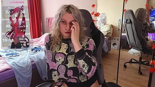 Lori Myaf online show from September 19, 2:40 pm