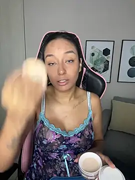 DianaHopson online show from January 31, 11:13 am