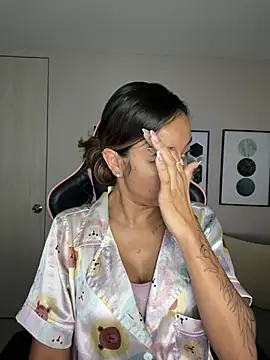 DianaHopson online show from February 7, 10:19 am