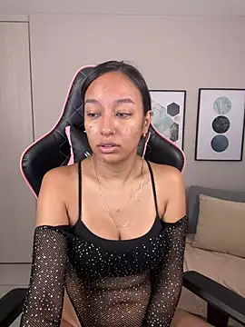 DianaHopson online show from February 28, 9:47 am