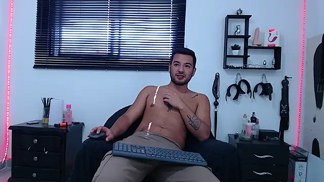 KinkyAllisonSub online show from January 18, 3:38 pm