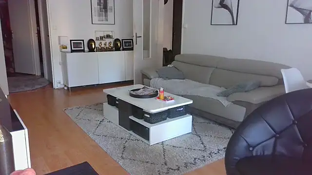 Snapshot of sarametisse26 chatting on October 10, 7:18 am sarametisse26 online show from October 10, 7:18 am