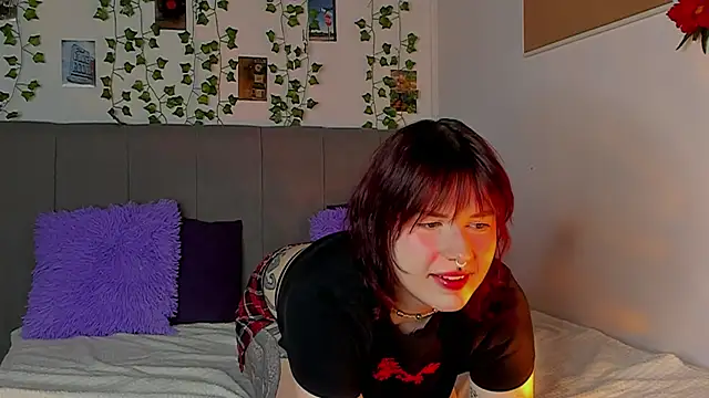 Snapshot of miss_Lizzy chatting on January 16, 1:27 am miss Lizzy online show from January 16, 1:27 am