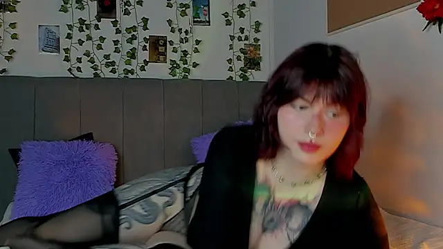 Snapshot of miss_Lizzy chatting on January 17, 1:25 am miss Lizzy online show from January 17, 1:25 am