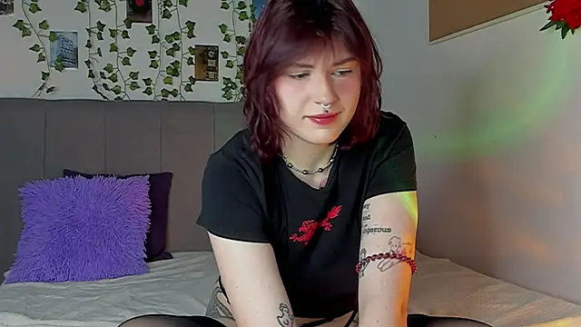 Snapshot of miss_Lizzy chatting on February 9, 1:11 am miss Lizzy online show from February 9, 1:11 am