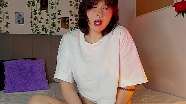 Snapshot of miss_Lizzy chatting on February 27, 1:16 am miss Lizzy online show from February 27, 1:16 am